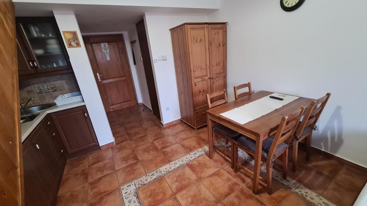 Gyulai Fuerdoe Apartman Exterior foto