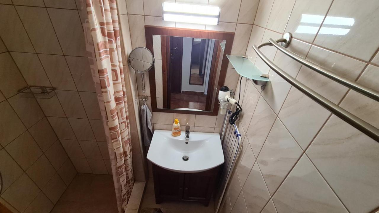 Gyulai Fuerdoe Apartman Exterior foto