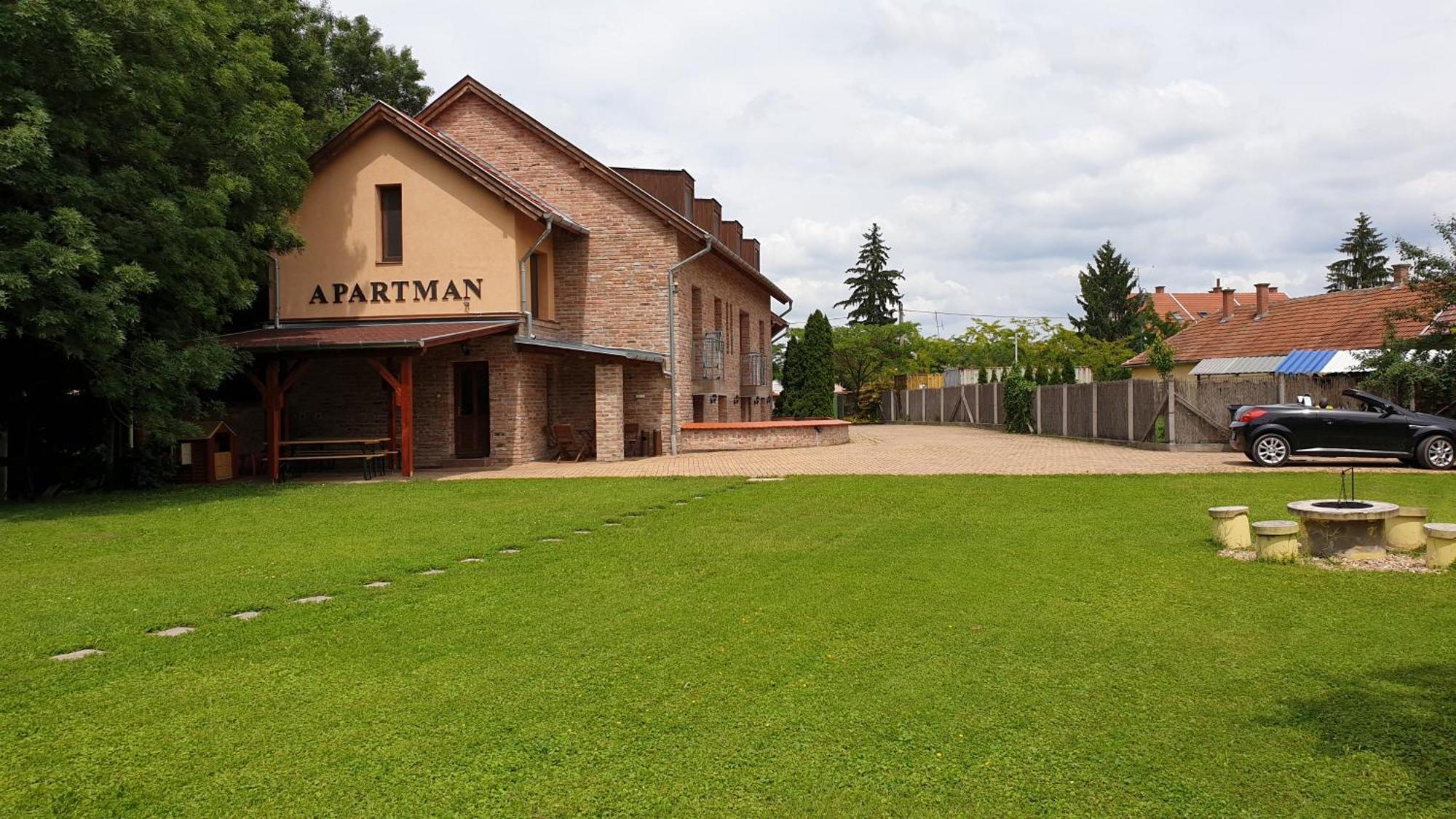 Gyulai Fuerdoe Apartman Exterior foto